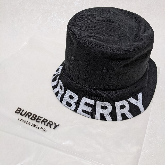 BURBERRY(バーバリー)の【新品正規品☆】Burberry リバーシブル ロゴプリント バケットハット メンズの帽子(ハット)の商品写真