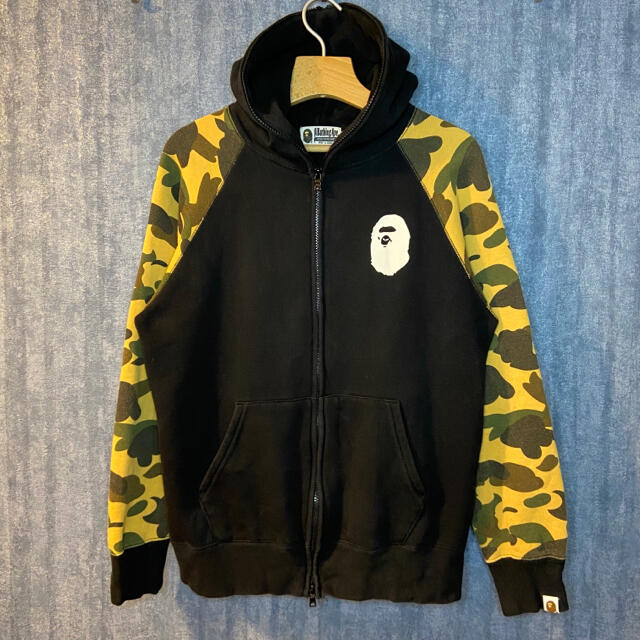 サイズ実寸BAPE ワンポイントロゴ　カモ柄　フルジップ　パーカー　メンズストリート