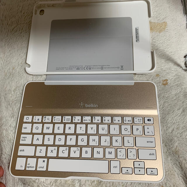 iPad(アイパッド)のbelkin iPad mini4対応キーボードケース スマホ/家電/カメラのスマホアクセサリー(iPadケース)の商品写真