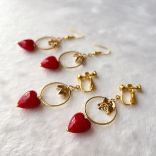 •HNTK•••ハートビーズ レッド イヤリングorピアス P0163(ピアス)