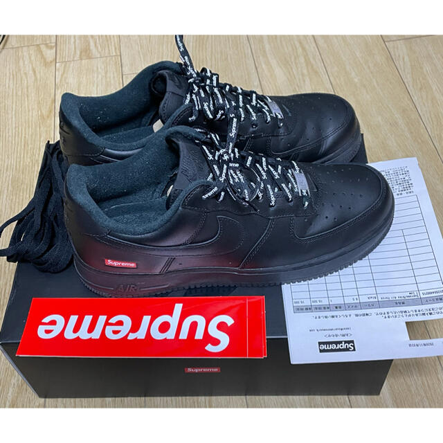 Supreme(シュプリーム)のSupreme Nike Air Force 1 Low 黒 27.5cm メンズの靴/シューズ(スニーカー)の商品写真