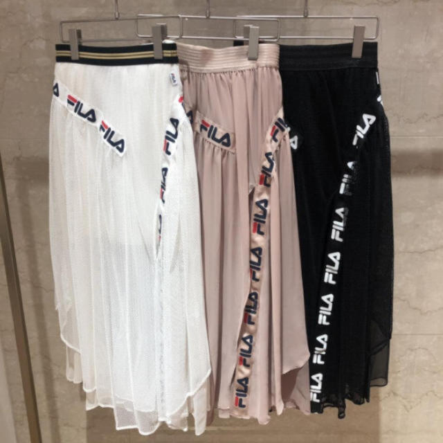 SNIDEL(スナイデル)のSNIDEL FILAラインスカート　ピンク レディースのスカート(ロングスカート)の商品写真