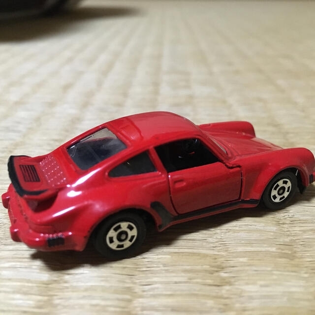 Takara Tomy - トミカ ポルシェ 930 ターボ NO.F1 日本製 1/61の Takara Tomy - トミカ ポルシェ 930 ターボ NO.F1 日本製 1/61の