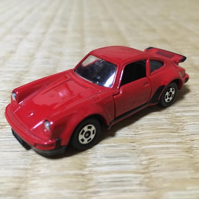 トミカ ポルシェターボ    ミニカー