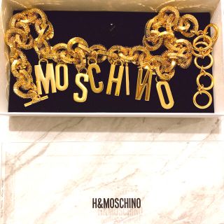 モスキーノ(MOSCHINO)の【新品未使用】MOSCHINO ゴールドメッキロゴチェーンベルト(ベルト)