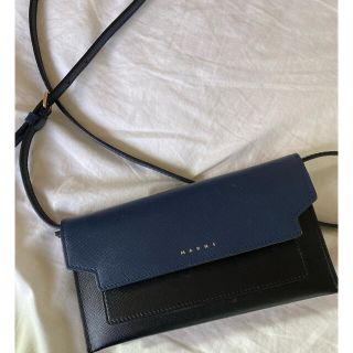 マルニ(Marni)のMARNI バイカラー　ロングショルダー付き　ウォレット(財布)