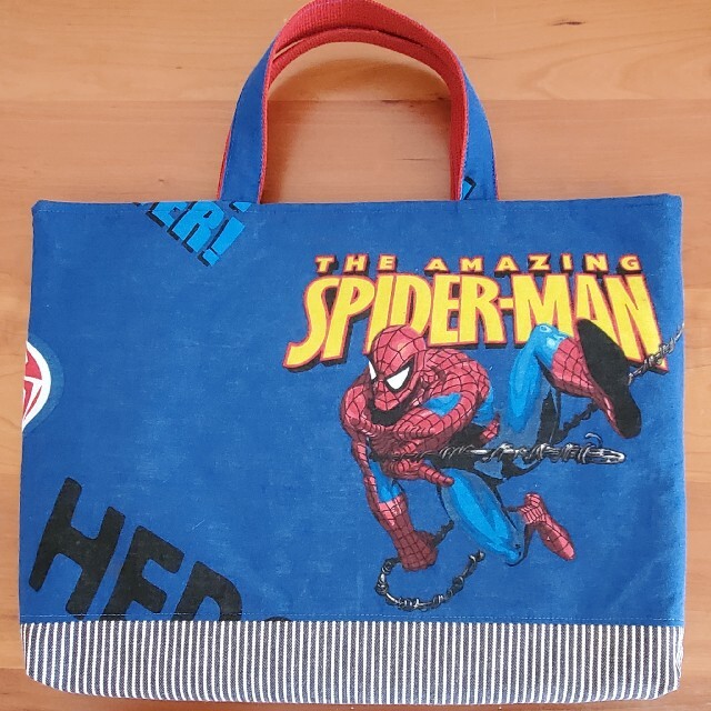 「スパイダーマン」レッスンバッグ　ビンテージシーツ ハンドメイドのキッズ/ベビー(バッグ/レッスンバッグ)の商品写真