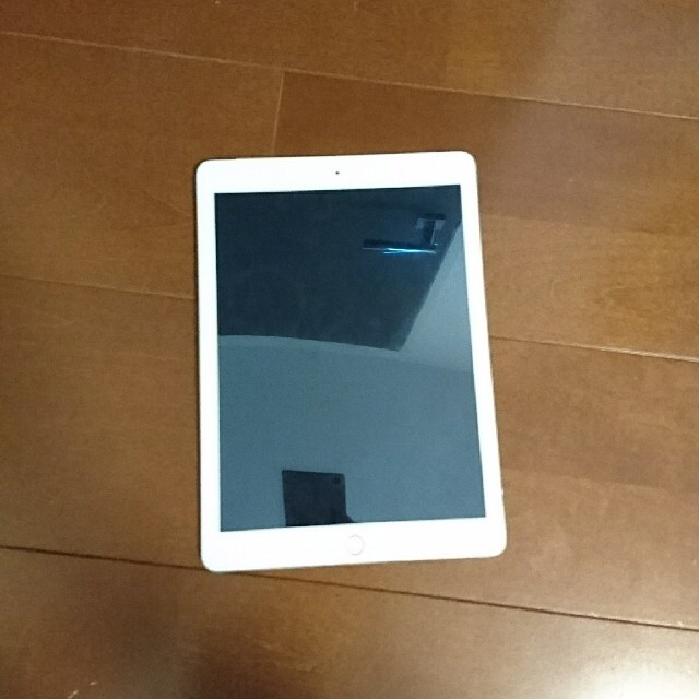 i pad 第5世代 32GB cellularモデル 画面新品 ゴールド