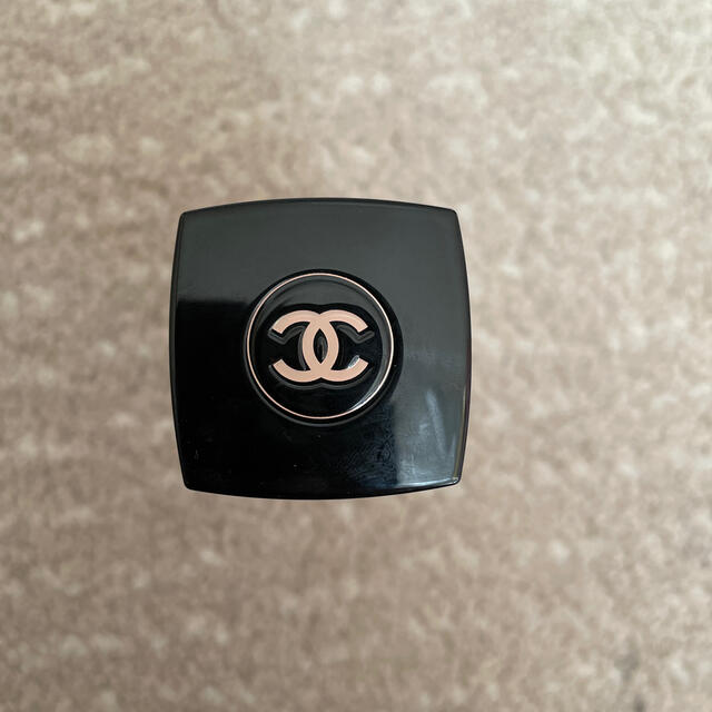 CHANEL(シャネル)のCHANEL レベージュオードゥタン　ミディアムライト コスメ/美容のベースメイク/化粧品(ファンデーション)の商品写真