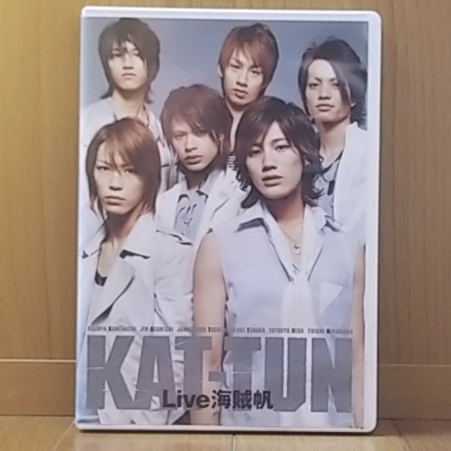 KAT-TUN(カトゥーン)のKAT-TUN　Live　海賊帆 DVD エンタメ/ホビーのDVD/ブルーレイ(ミュージック)の商品写真