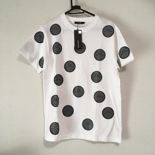 LOVELESS(ラブレス)のガンダム　ハロ　LOVELESS 　新品　半袖　tシャツ  M 白　キティ メンズのトップス(Tシャツ/カットソー(半袖/袖なし))の商品写真