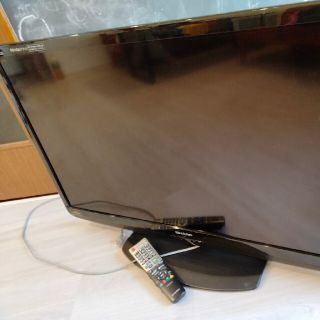 アクオス(AQUOS)のたかっしーさん専用　AQUOS40インチＴＶ2011年製（世界の亀山）(テレビ)