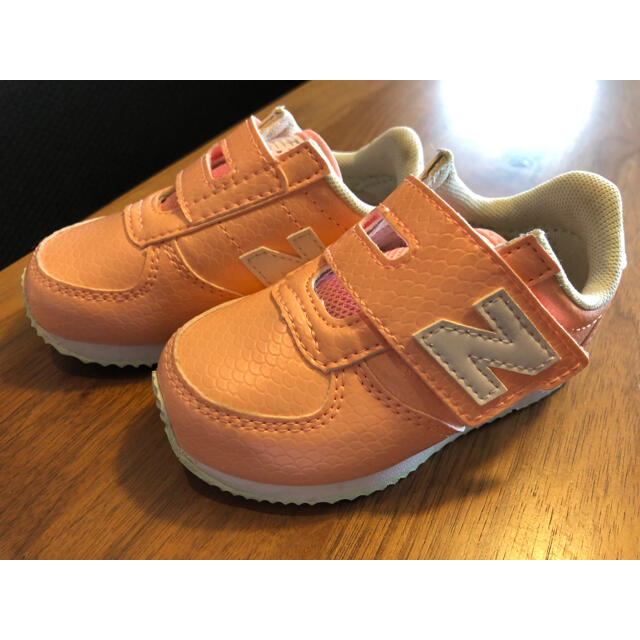 New Balance(ニューバランス)の専用！ニューバランスとアシックスセット キッズ/ベビー/マタニティのベビー靴/シューズ(~14cm)(スニーカー)の商品写真