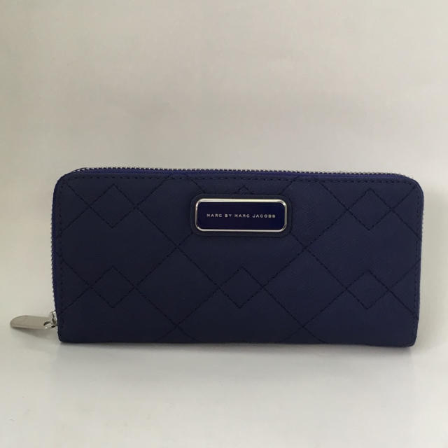 MARC BY MARC JACOBS(マークバイマークジェイコブス)の新品 Marc By Marc Jacobs ラウンドZIPロングウォレット レディースのファッション小物(財布)の商品写真