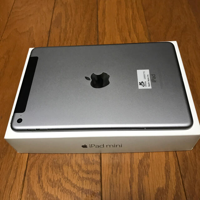 Apple(アップル)の美品Apple Store SIMフリーiPad mini 4 128GB  スマホ/家電/カメラのPC/タブレット(タブレット)の商品写真