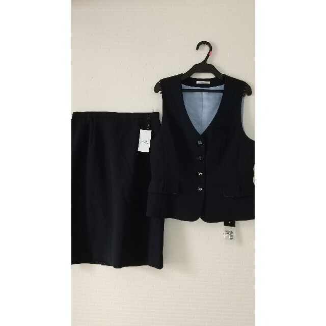 BONMAX(ボンマックス)の❗️80％引❗️新品 上下セット 事務服 制服 ベスト スカート 11号Lサイズ レディースのフォーマル/ドレス(スーツ)の商品写真