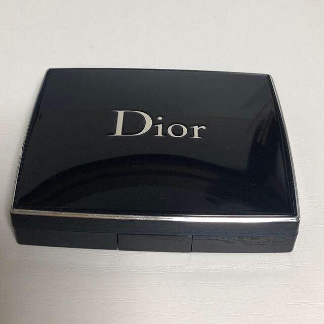 Christian Dior(クリスチャンディオール)のディオールブラッシュ 763 コーラルバガテール コスメ/美容のベースメイク/化粧品(チーク)の商品写真