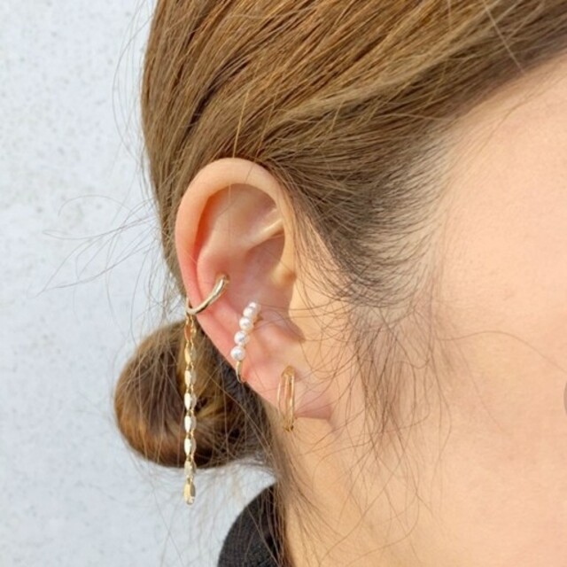 ear PAPILLONNER月形バネイヤリング