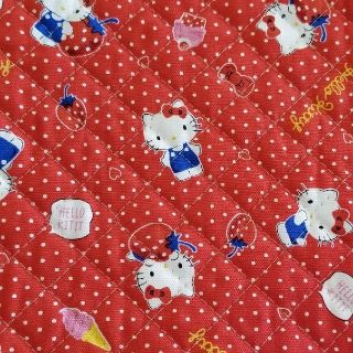 サンリオ(サンリオ)の【専用】Sanrio　ハローキティ　キルティング生地　ハギレ(生地/糸)