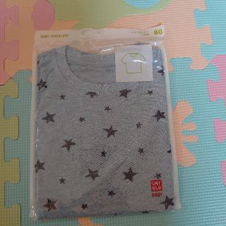 ユニクロ(UNIQLO)のUNIQLO 80 Tシャツ(Ｔシャツ)