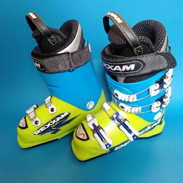 REXXAM(レグザム)の子供用スキー靴 スポーツ/アウトドアのスキー(ブーツ)の商品写真