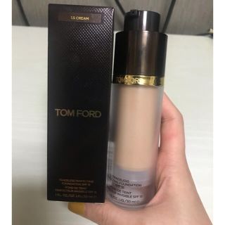 トムフォード(TOM FORD)のトムフォードビューティ トレースレスパーフェクティングファンデーション クリーム(ファンデーション)