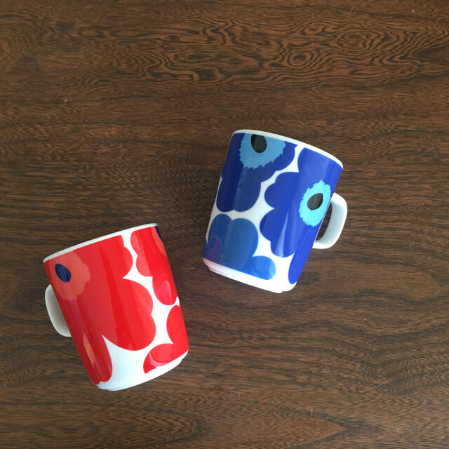 marimekko(マリメッコ)の新品未使用  マリメッコ   マグカップ  ウニッコ  セット インテリア/住まい/日用品のキッチン/食器(食器)の商品写真