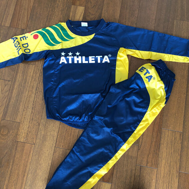 ATHLETA(アスレタ)のアスレタピステ上下140 スポーツ/アウトドアのサッカー/フットサル(ウェア)の商品写真