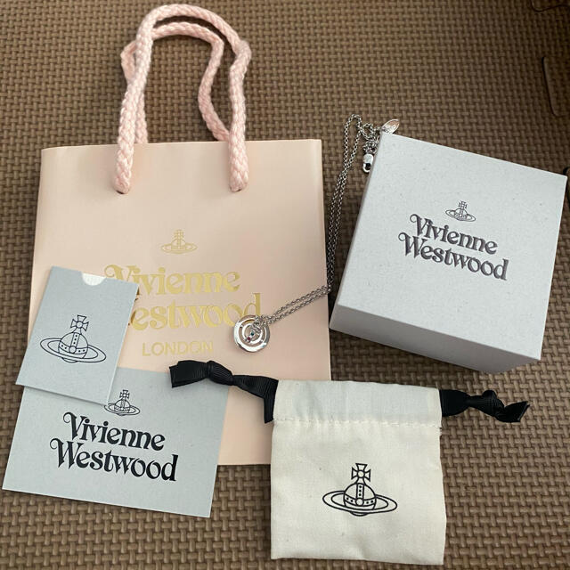 Vivienne Westwood(ヴィヴィアンウエストウッド)の🦋‪‪❤︎‬様専用 レディースのアクセサリー(ネックレス)の商品写真