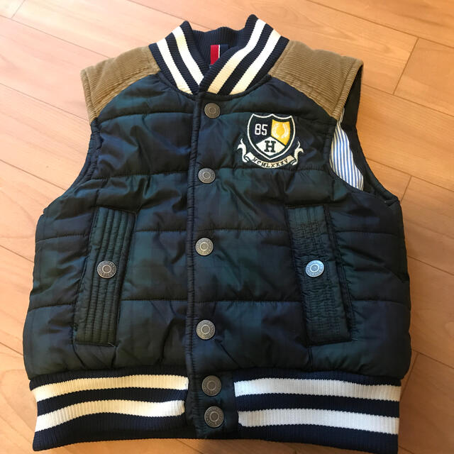 TOMMY HILFIGER(トミーヒルフィガー)の⭐︎にゃずさん専用⭐︎ダウンベスト　90-95サイズ キッズ/ベビー/マタニティのキッズ服男の子用(90cm~)(ジャケット/上着)の商品写真