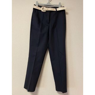 ザラ(ZARA)の【新品未使用】ベルト付きアンクルパンツ(クロップドパンツ)