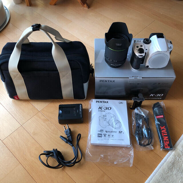 スマホ/家電/カメラPENTAX K-30 DA 18-135mm F3.5-5.6 レンズセット