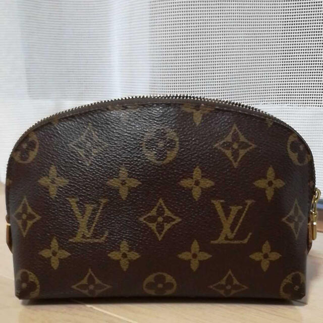 LV モノグラム　キャンバス 化粧用ポーチ