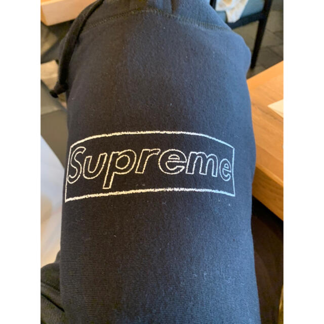 Supreme(シュプリーム)のSupreme Kaws Box パーカー　シュプリーム ブラック メンズのトップス(パーカー)の商品写真