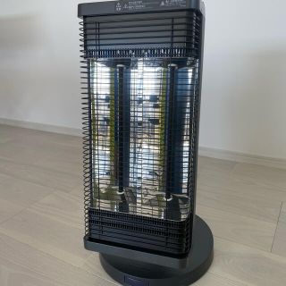 ダイキン(DAIKIN)のダイキン遠赤外線ストーブ　セラムヒートERFT11VS-H(電気ヒーター)