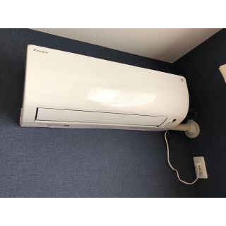 ダイキン(DAIKIN)の【motoko ujigawa 様専用】エアコン　AN22TES-W　2.2kW(エアコン)