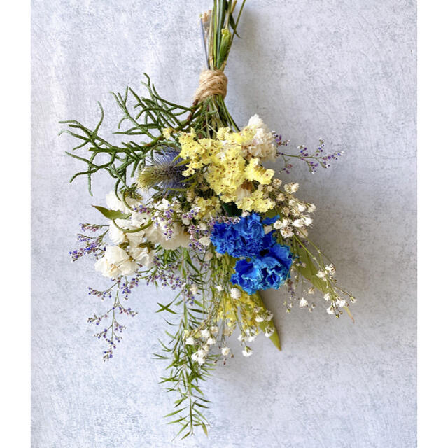ドライフラワー 蒼色 Blueと小花の春待ちスワッグ ハーブブーケ❀.*･ﾟ ハンドメイドのフラワー/ガーデン(ドライフラワー)の商品写真