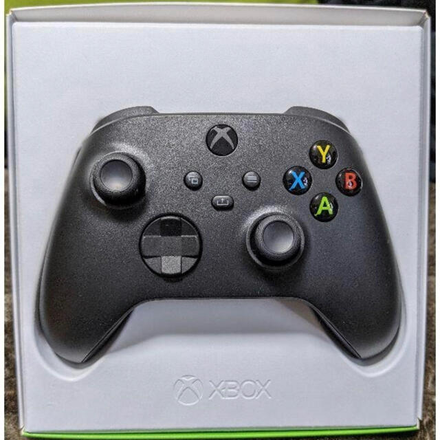 Xbox(エックスボックス)のXbox ワイヤレス コントローラー （カーボン ブラック） エンタメ/ホビーのゲームソフト/ゲーム機本体(家庭用ゲーム機本体)の商品写真