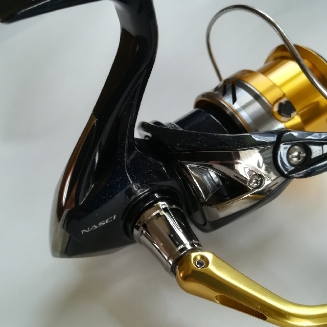 Shimano シマノ 16ナスキー2500hgsの通販 By レッドバンド S Shop シマノならラクマ Shimano シマノ 16ナスキー2500hgsの通販 By レッドバンド S Shop シマノならラクマ