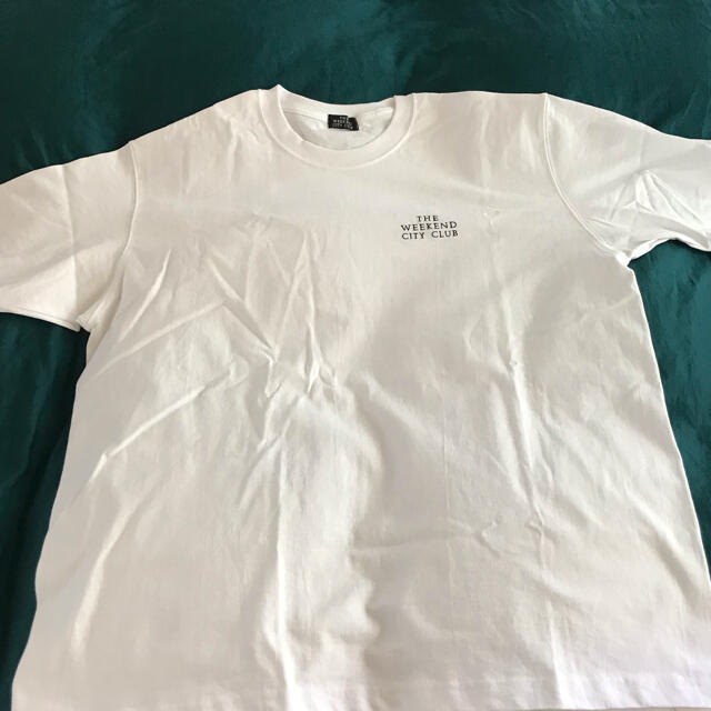 COMOLI(コモリ)のthe weekend city club Tシャツ メンズのトップス(Tシャツ/カットソー(半袖/袖なし))の商品写真