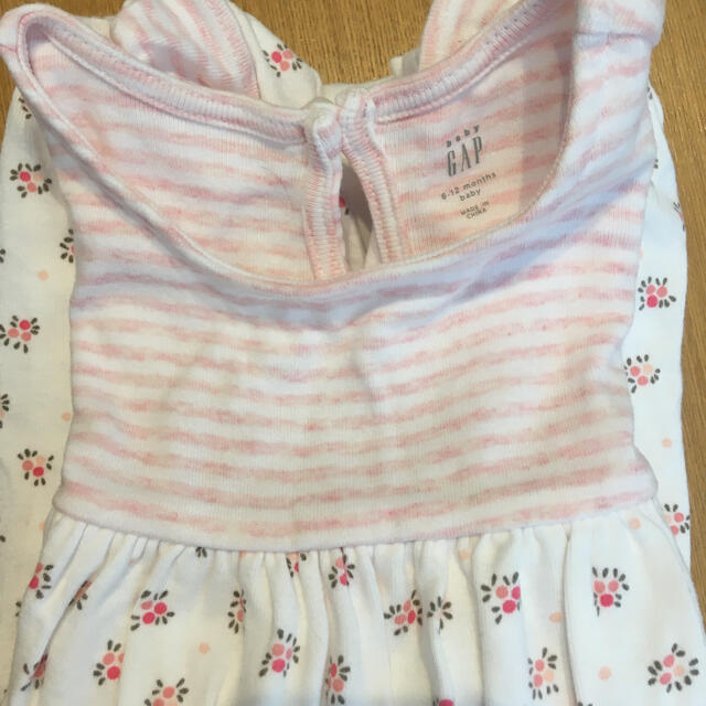 babyGAP(ベビーギャップ)のベビーギャップ　夏用ノースリーブロンパース　70 キッズ/ベビー/マタニティのベビー服(~85cm)(ロンパース)の商品写真