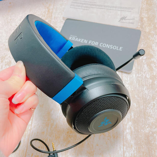 LAZER(レイザー)のRazer KRAKEN X FOR CONSOLE ゲーミングヘッドセット  スマホ/家電/カメラのオーディオ機器(ヘッドフォン/イヤフォン)の商品写真