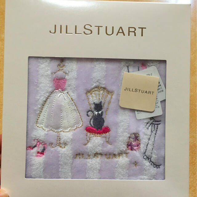 JILLSTUART(ジルスチュアート)のJILLSTUART タオルハンカチ　ネコ　ピンクパープル レディースのファッション小物(ハンカチ)の商品写真