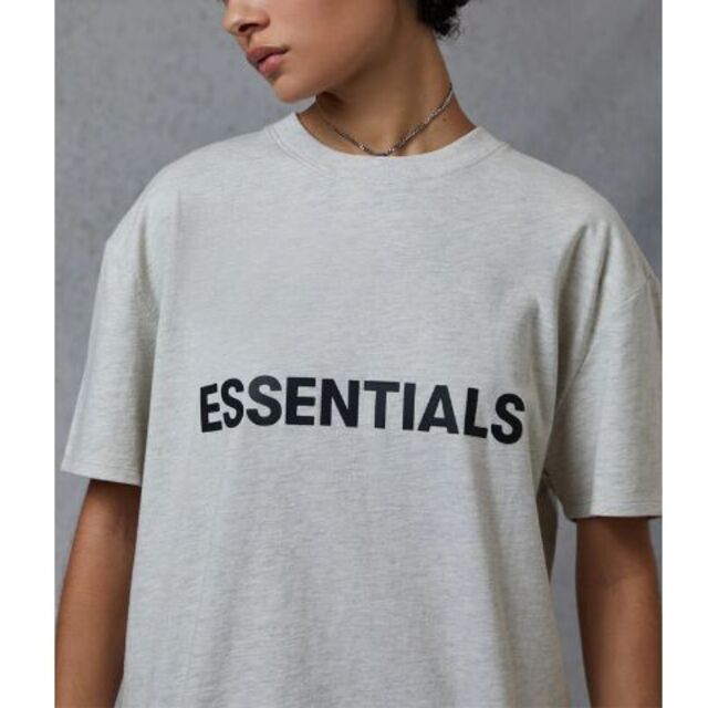 FEAR OF GOD(フィアオブゴッド)の【M】 Essentials Heather Oatmeal T-Shirt メンズのトップス(Tシャツ/カットソー(半袖/袖なし))の商品写真