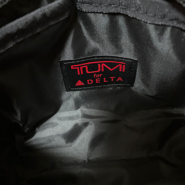 TUMI(トゥミ)のTUMI for DELTA ミニポーチ インテリア/住まい/日用品の日用品/生活雑貨/旅行(旅行用品)の商品写真