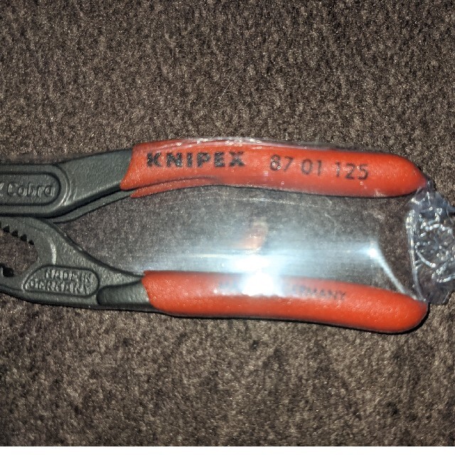 クニペックス KNIPEX 8701-125 コブラ ウォーターポンププライヤー スポーツ/アウトドアの自転車(工具/メンテナンス)の商品写真