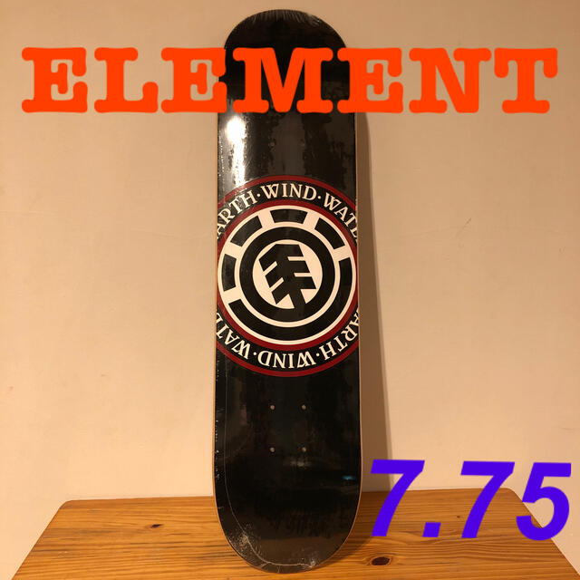 新品未使用未開封　ELEMENT エレメント　スケートボード　デッキ　7.75