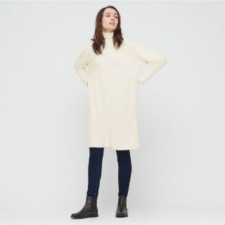 ユニクロ(UNIQLO)の☆新品☆ユニクロ　ソフトニットフリースワンピース(ニット/セーター)