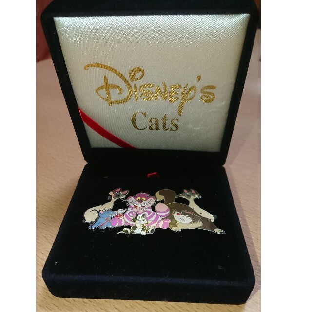 Disney cats ピンバッジ