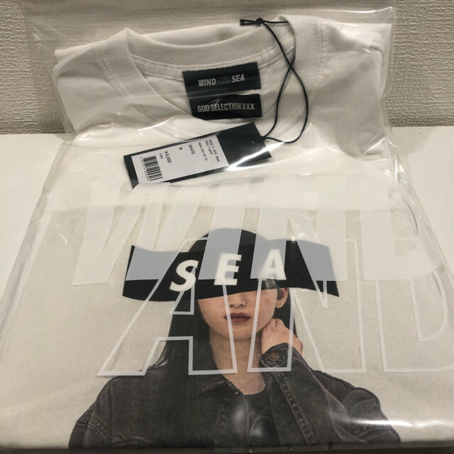 SEA(シー)のGODSELECTION XXX × WIND AND SEA PHOTO T メンズのトップス(Tシャツ/カットソー(半袖/袖なし))の商品写真